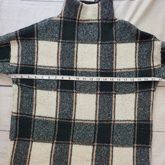 Christian Siriano Size M Green Plaid Mock Neck Sweater Chunky Soft Knit Top - Picture 5 of 8